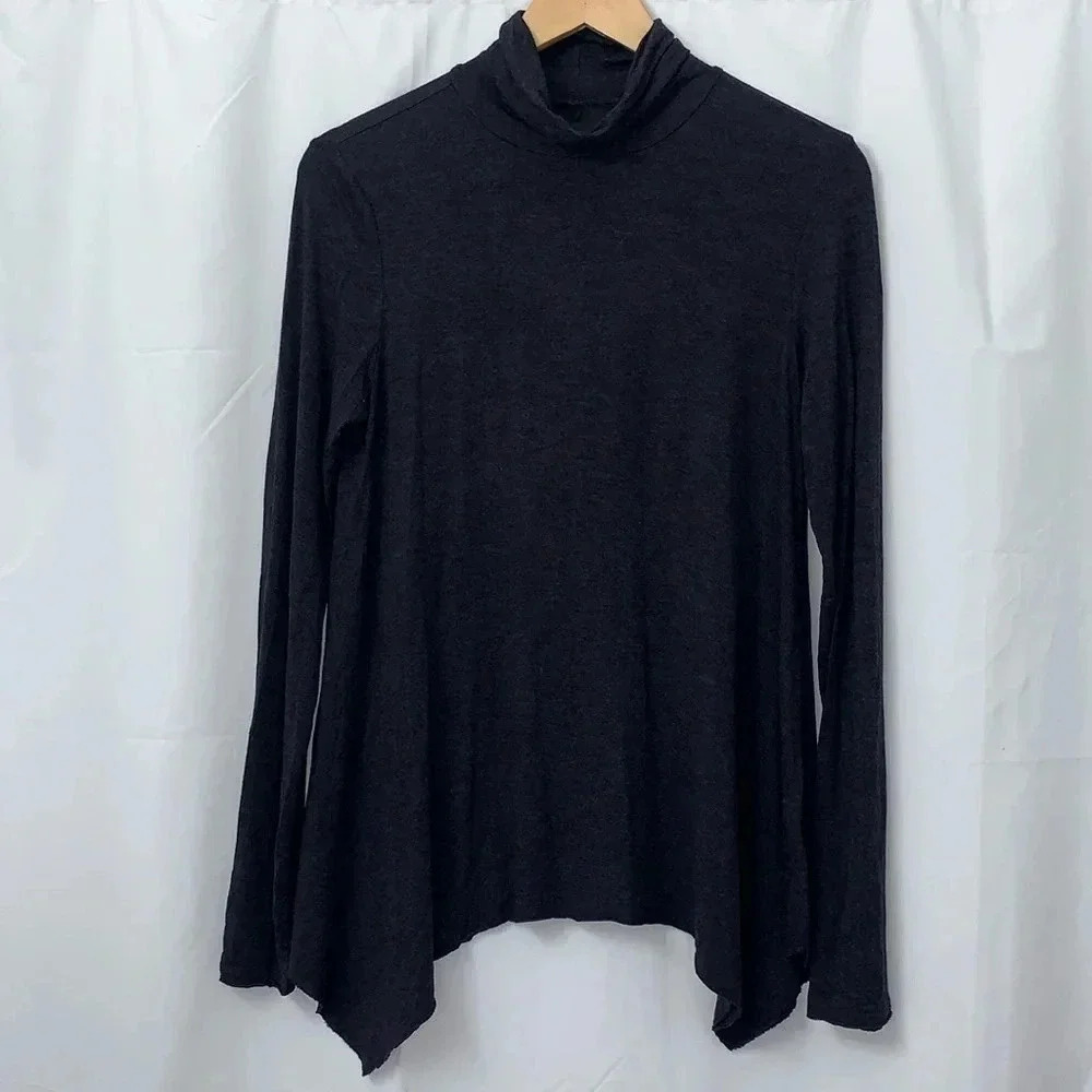 American Eagle‎ Soft & Sexy Charcoal Gray Turtleneck Handkerchief Hem Top Medium